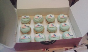 Black Atlas/American Airlines cupcakes